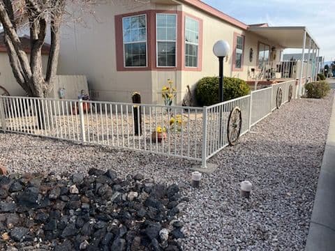 Gallery photos for Seasonal Yard Cleanup and Maintenance: Image #1